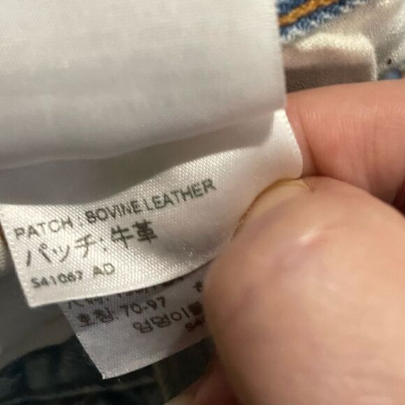 Levi’s 501 waterless premium denim jeans 28x28 Distressed - Picture 6 of 10